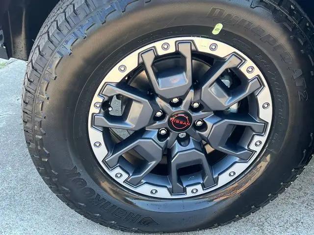 2026 Nissan Frontier Crew Cab PRO-4X 4x4