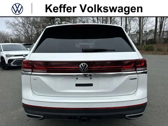 2026 Volkswagen Atlas SE with Technology