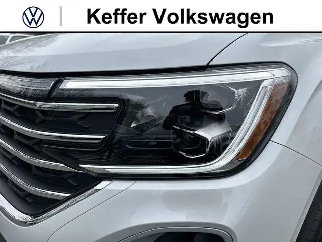 2026 Volkswagen Atlas SE with Technology