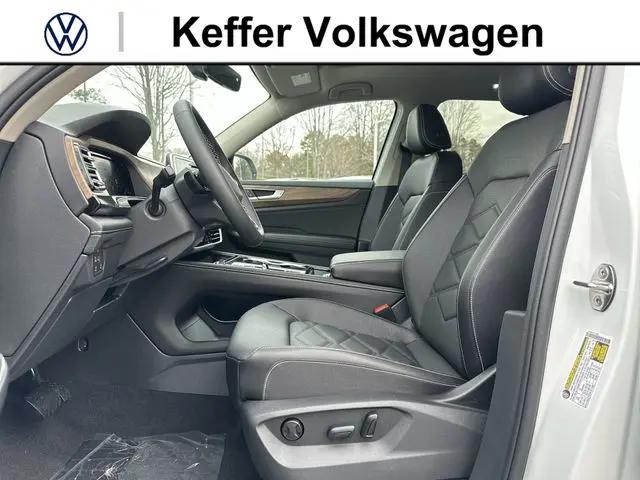 2026 Volkswagen Atlas SE with Technology
