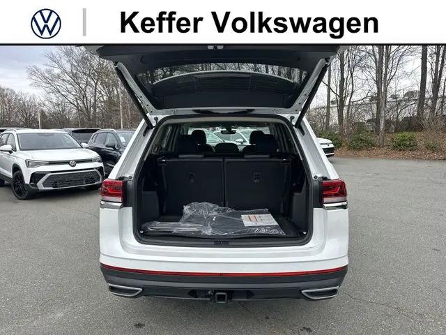 2026 Volkswagen Atlas SE with Technology