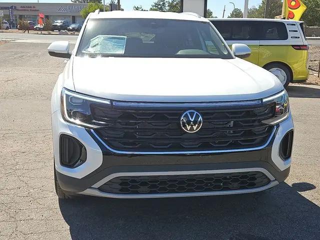 2026 Volkswagen Atlas Cross Sport SE