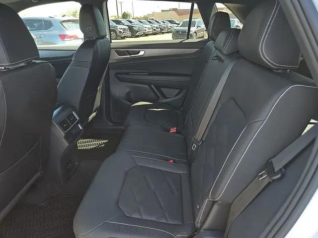 2026 Volkswagen Atlas Cross Sport SE