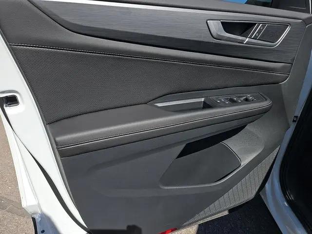 2026 Volkswagen Atlas Cross Sport SE