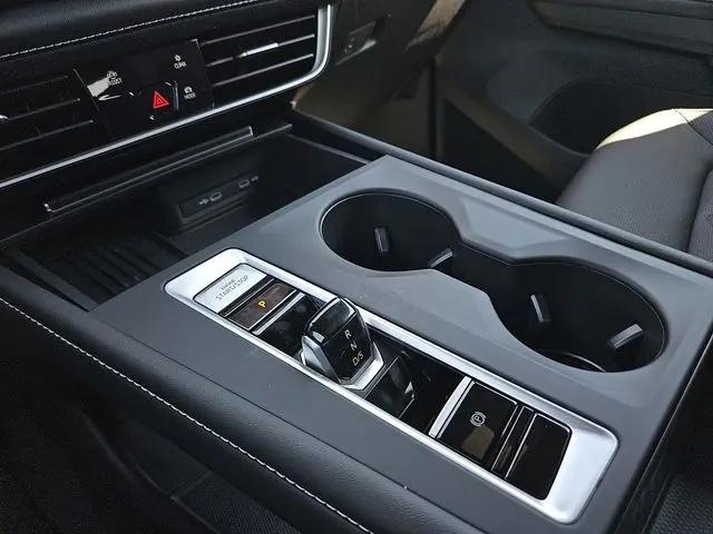 2026 Volkswagen Atlas Cross Sport SE