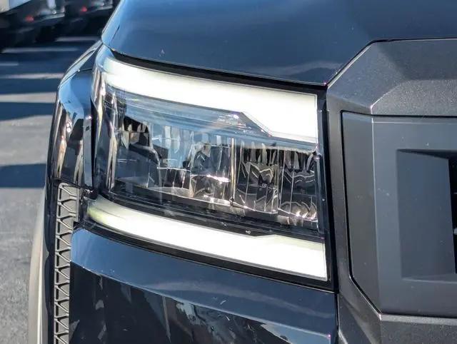 2026 Nissan Frontier Crew Cab PRO-4X 4x4