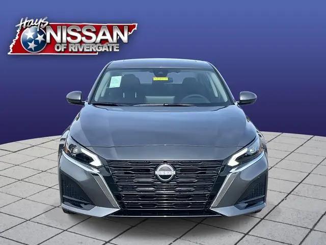 2025 Nissan Altima SL FWD
