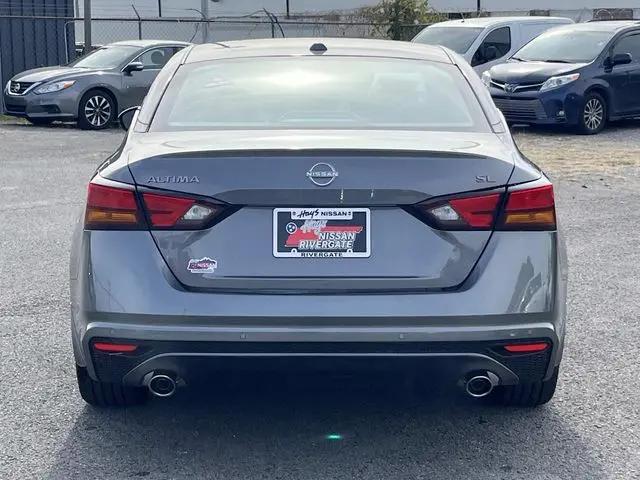 2025 Nissan Altima SL FWD