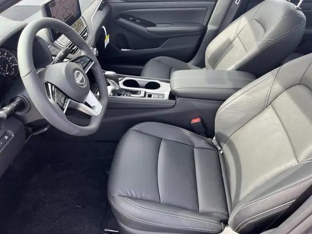 2025 Nissan Altima SL FWD