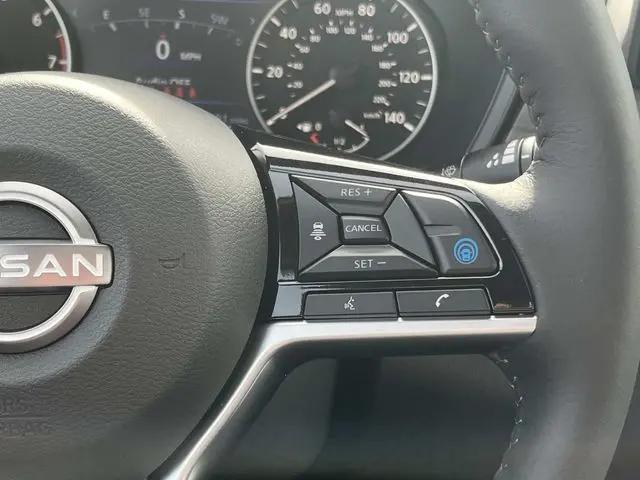 2025 Nissan Altima SL FWD