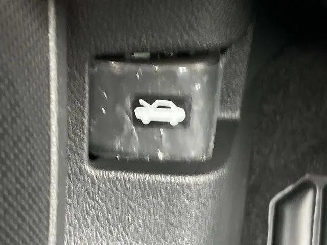 2025 Nissan Altima SL FWD