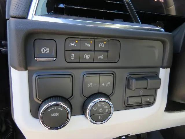 2026 Chevrolet Suburban Premier, RWD