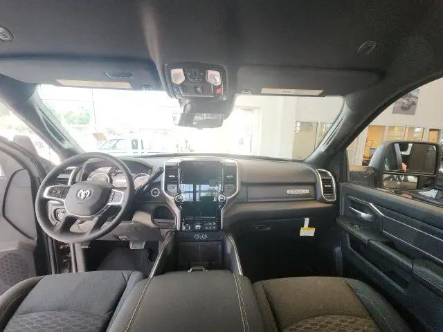 2026 Ram 2500 Big Horn Crew Cab 4x2 6'4" Box