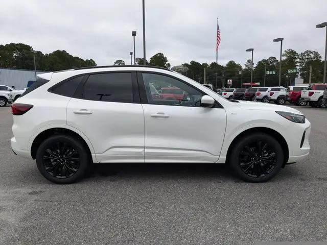 2024 Ford Escape ST-Line Elite