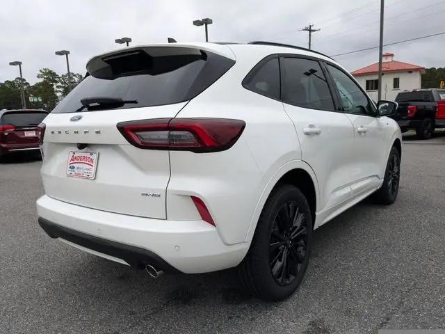 2024 Ford Escape ST-Line Elite