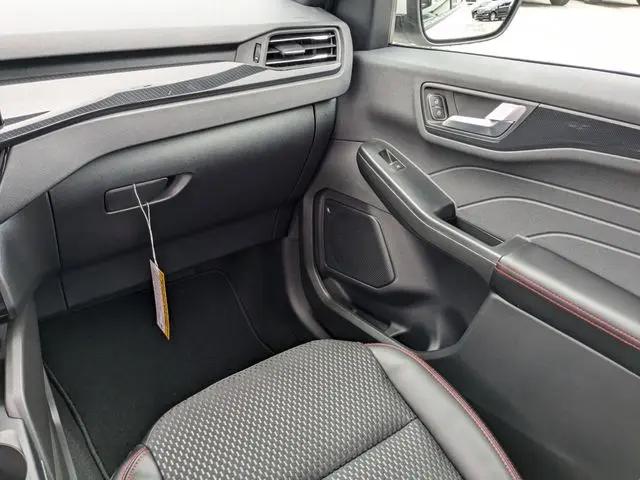 2024 Ford Escape ST-Line Elite