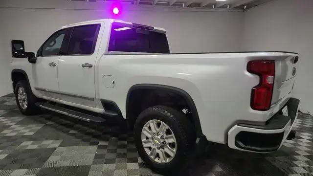 2024 Chevrolet Silverado 2500HD 4WD Crew Cab Standard Bed High Country