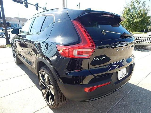 2026 Volvo XC40 B5 Ultra