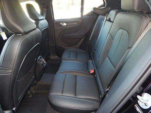 2026 Volvo XC40 B5 Ultra