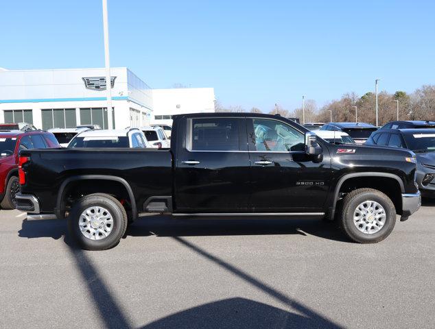 2026 Chevrolet Silverado 3500HD Crew Cab, Standard Bed, LTZ, 4WD