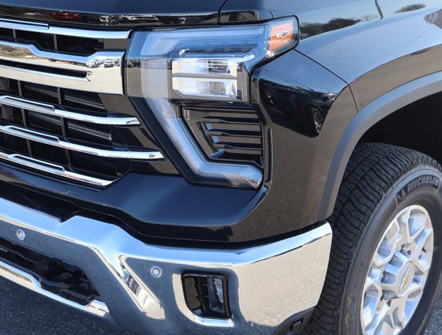 2026 Chevrolet Silverado 3500HD Crew Cab, Standard Bed, LTZ, 4WD