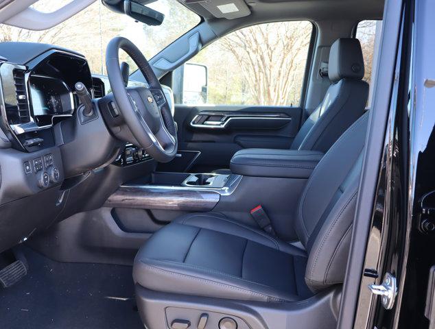2026 Chevrolet Silverado 3500HD Crew Cab, Standard Bed, LTZ, 4WD