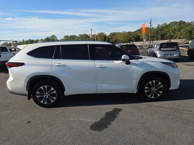 2021 Toyota Highlander XLE 2021 Toyota Highlander XLE