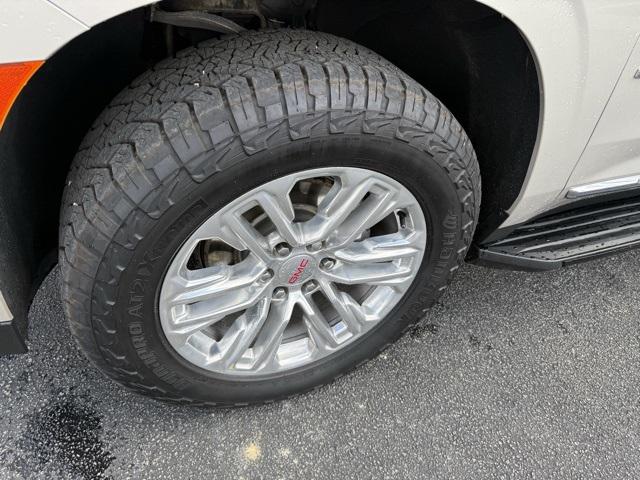 2023 GMC Yukon 4WD SLT