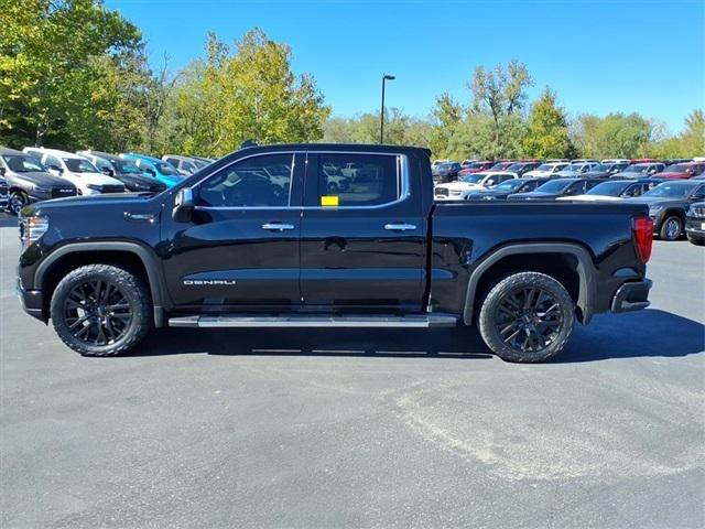 2022 GMC Sierra 1500 4WD Crew Cab Short Box Denali 2022 GMC Sierra 1500 4WD Crew Cab Short Box Denali