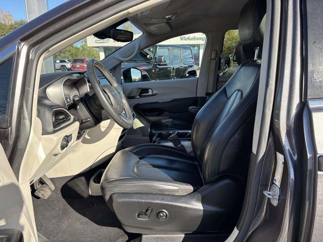 2023 Chrysler Pacifica Touring L 2023 Chrysler Pacifica Touring L