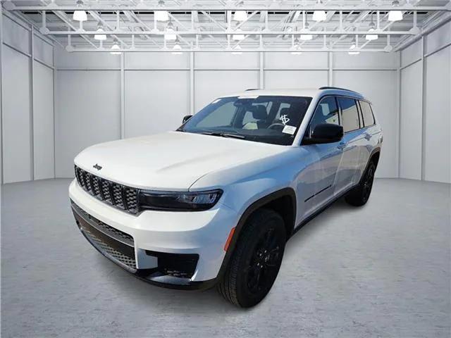 2024 Jeep Grand Cherokee L Altitude 4x4
