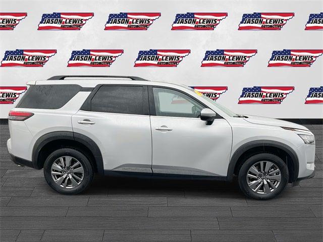 2025 Nissan Pathfinder SV 4WD