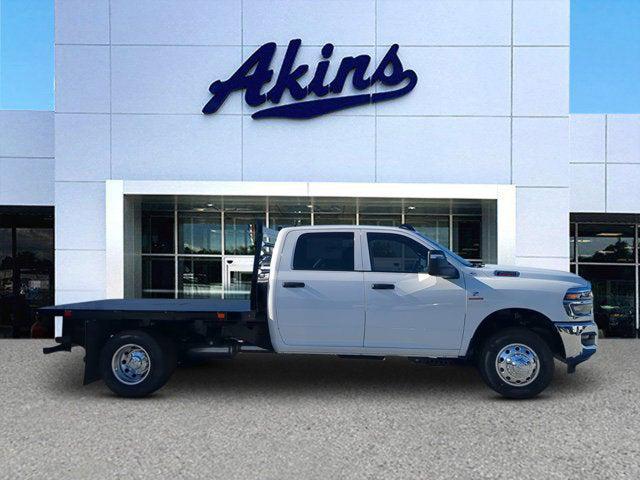 2025 RAM Ram 3500 Chassis Cab RAM 3500 TRADESMAN CREW CAB CHASSIS 4X4 60 CA
