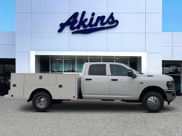 2025 RAM Ram 3500 Chassis Cab RAM 3500 TRADESMAN CREW CAB CHASSIS 4X4 60 CA