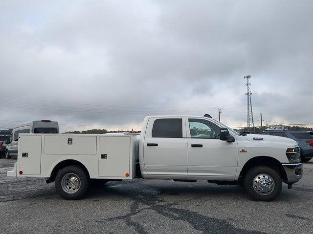 2025 RAM Ram 3500 Chassis Cab RAM 3500 TRADESMAN CREW CAB CHASSIS 4X4 60 CA