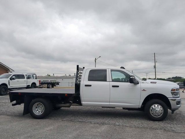 2025 RAM Ram 3500 Chassis Cab RAM 3500 TRADESMAN CREW CAB CHASSIS 4X4 60 CA 2025 RAM Ram 3500 Chassis Cab RAM 3500 TRADESMAN CREW CAB CHASSIS 4X4 60 CA