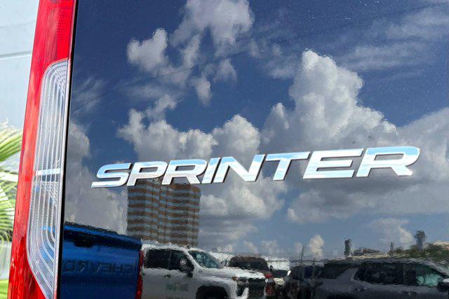 2026 Mercedes-Benz Sprinter Crew Van Standard Roof 4-Cyl Diesel HO