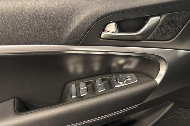 2025 Genesis G70 2.5T RWD