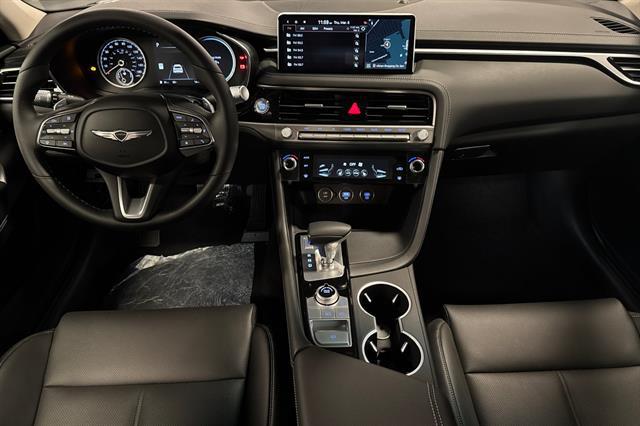 2025 Genesis G70 2.5T RWD