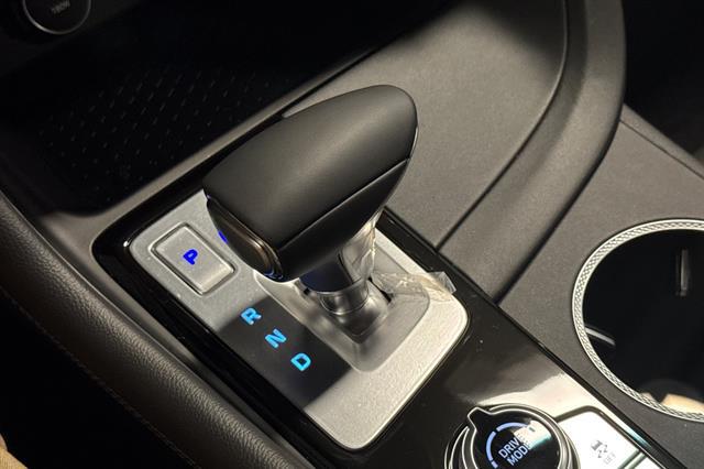 2025 Genesis G70 2.5T RWD