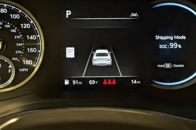 2025 Genesis G70 2.5T RWD