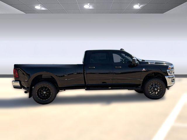 2025 Ram 3500 Tradesman Crew Cab 4x4 8' Box