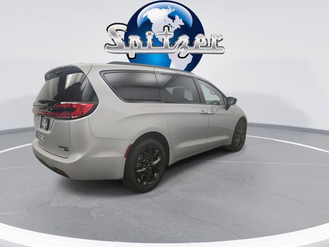 2026 Chrysler Pacifica Limited AWD