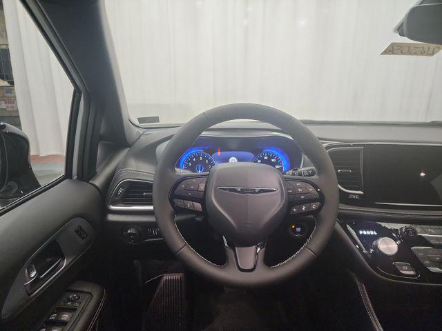 2026 Chrysler Pacifica Limited AWD