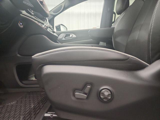 2026 Chrysler Pacifica Limited AWD