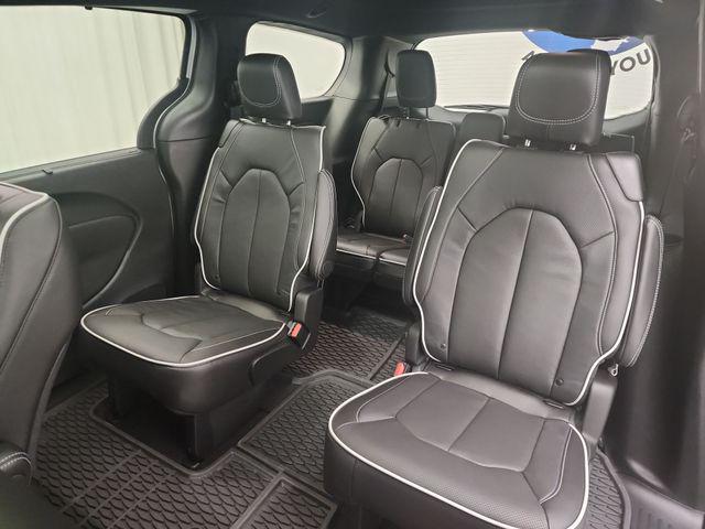 2026 Chrysler Pacifica Limited AWD