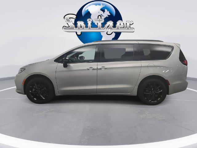 2026 Chrysler Pacifica Limited AWD