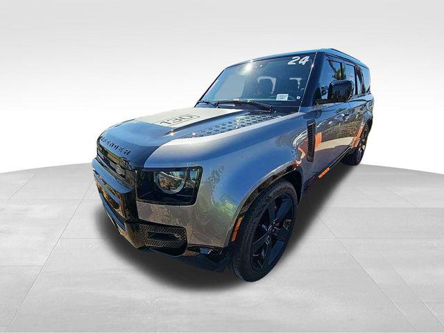 /2024 Land-Rover Defender
