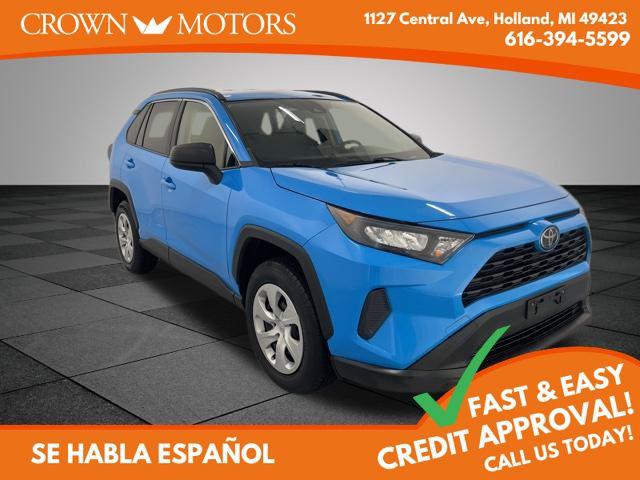 2019 Toyota RAV4 LE's photo