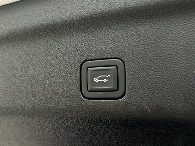 2024 GMC Yukon 2WD SLT